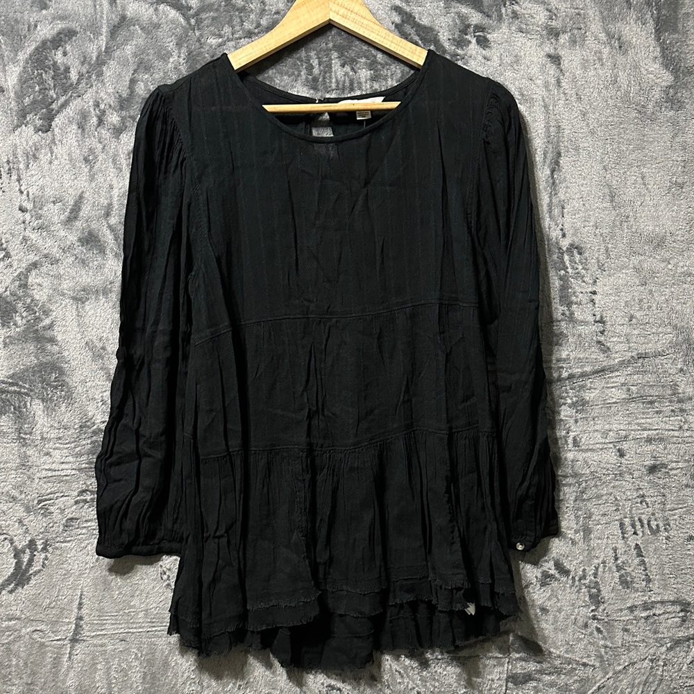 American Eagle Outfitters Medium Open Back Black Ruffle Long Sleeve NWT